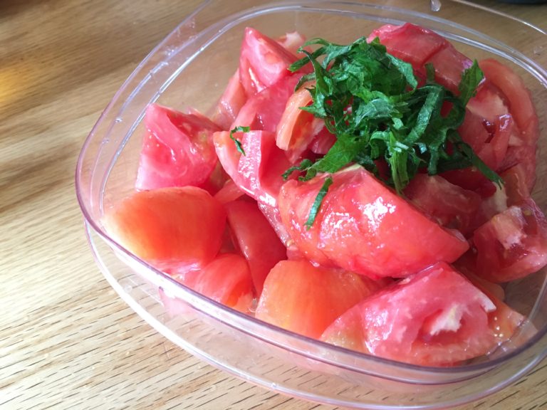 トマト大量消費！ぱくぱく食べられる夏のさっぱりトマト